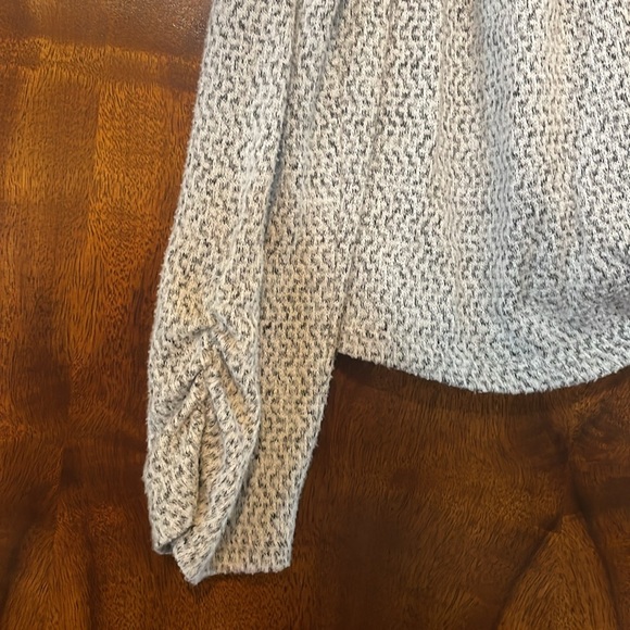 I.N. San Francisco Girls/Juniors Size Large casual gray long sleeve sweater - Picture 7 of 9